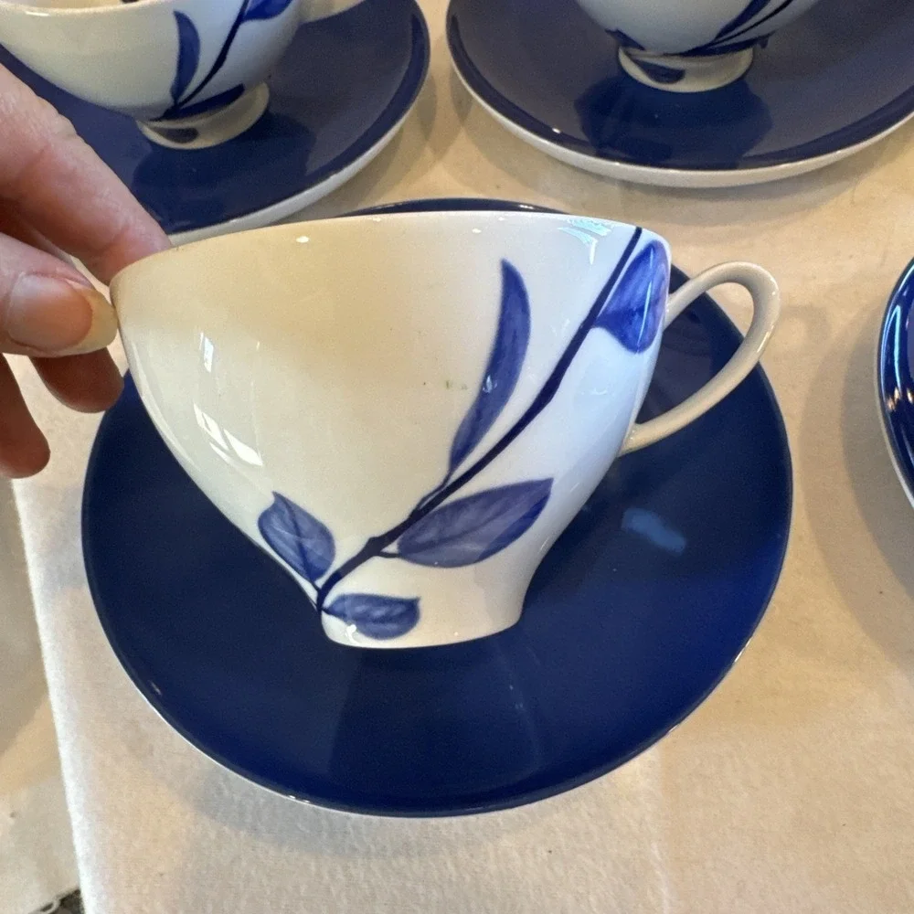 Set Of 5 Mikasa True Blue SL130 Coffee / Tea Cup & Saucer 10 Ou Cobalt Leaf